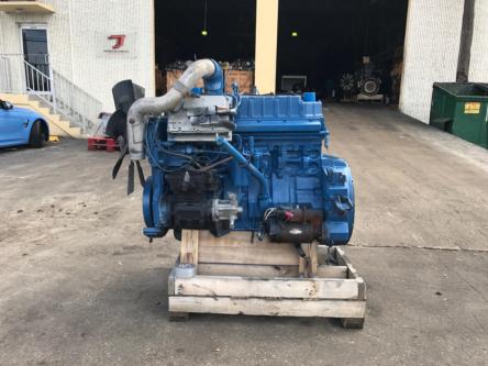 International DT466E