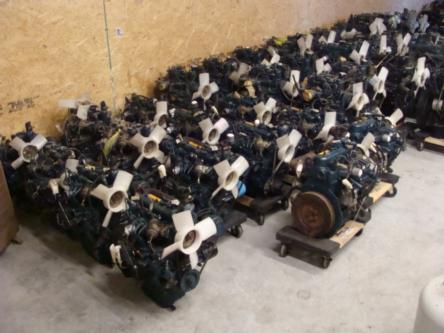 Kubota V1305