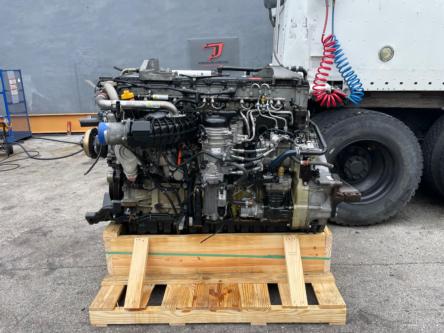Detroit DD13