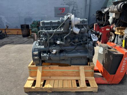 Mack E7
