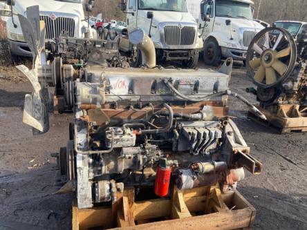 Cummins ISM 335V (CM570)