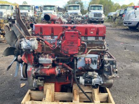 Cummins ISM 425V (CM876)